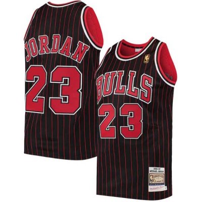 96-97 Chicago Bulls Michael Jordan 23 Mitchell Ness Black Hardwood Classics Swingman Jersey